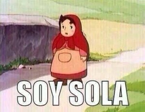 Fotograma de la serie Heidi. Tiene el texto “Soy sola”. 
